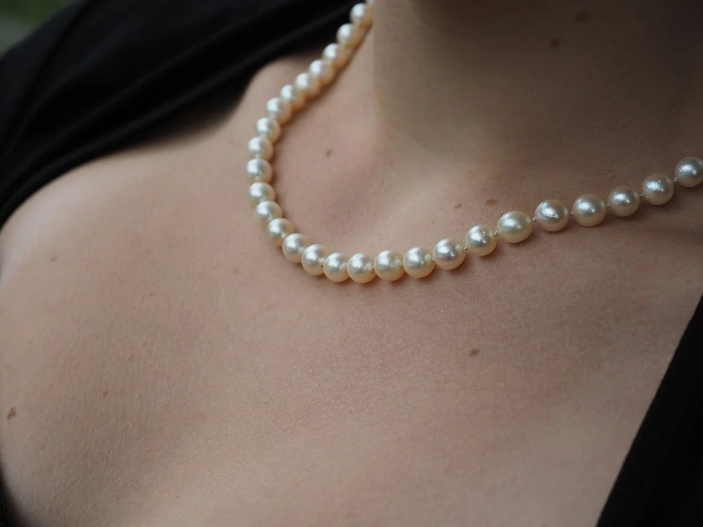 Les pendentifs en pierres fines : guide complet