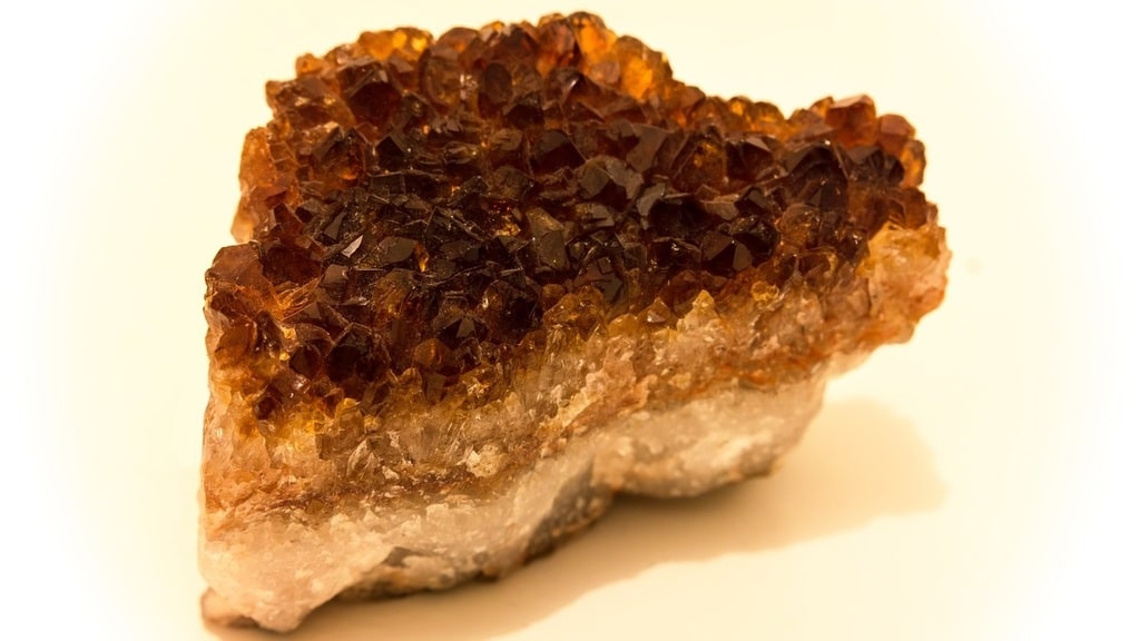 Comment expliquer l'engouement pour les bracelets en citrine ?
