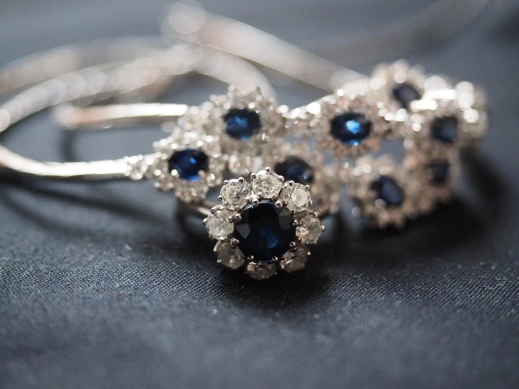 Quelle pierre précieuse choisir pour une bague ?